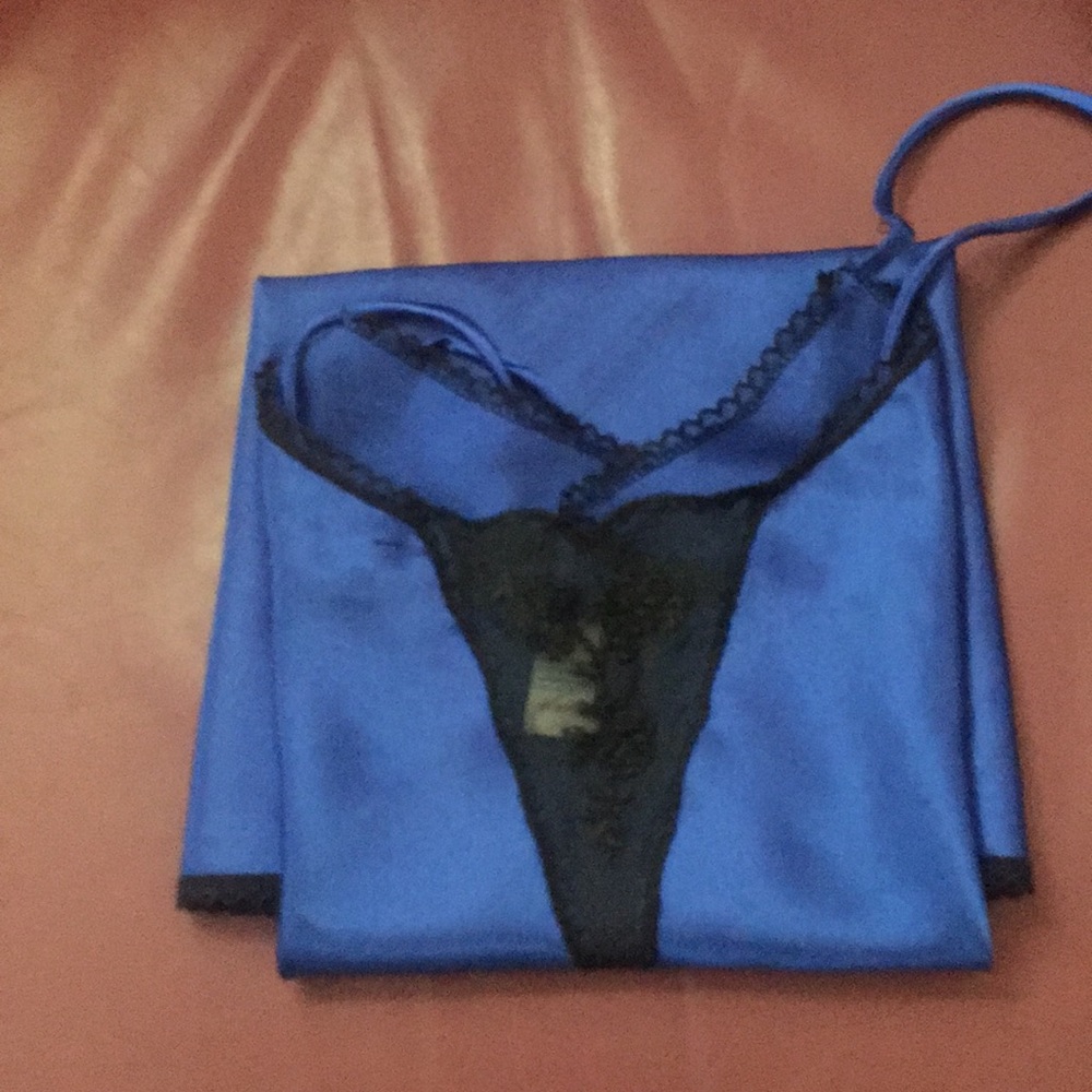 Chemise Night slip, size medium.